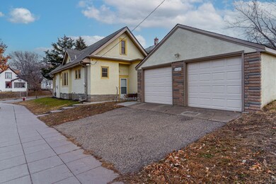 3-web-or-mls-3123 Dupont Ave5.jpg