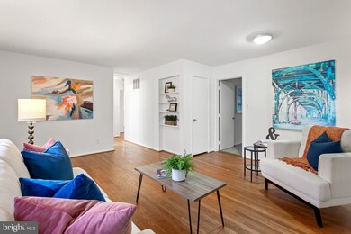 121 Rolling Rd, Gaithersburg, MD 20877 - photo 3