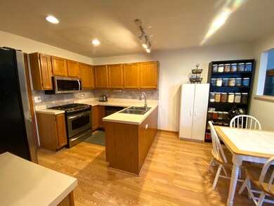 3964 Vesper Ct unit 2, Naperville, IL 60564 - photo 3