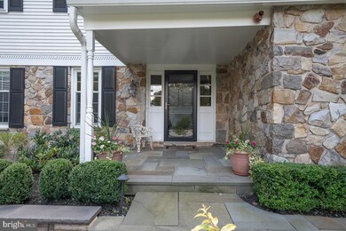 681 Fernfield Cir, Wayne, PA 19087 - photo 3