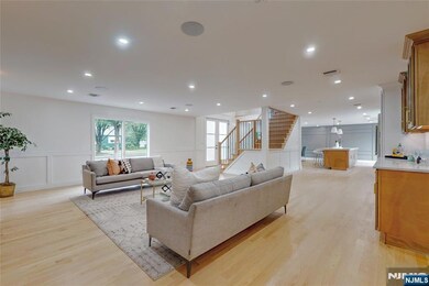 415 Bailey Rd, Paramus, NJ 07652 - photo 7