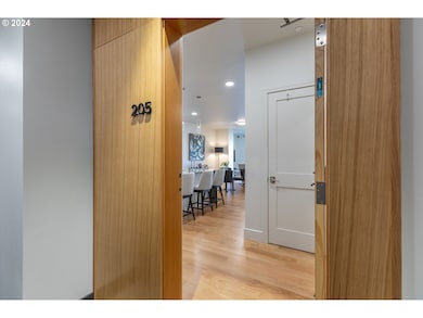 1600 Pearl St unit 205, Eugene, OR 97401 - photo 5