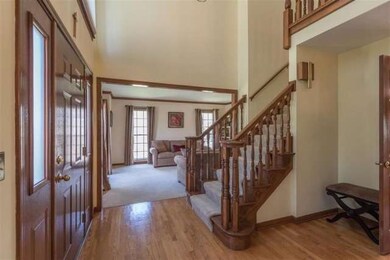 926 Lund Ln, Batavia, IL 60510 - photo 2