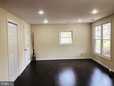 1109 Cypresstree Dr, Capitol Heights, MD 20743 - photo 7