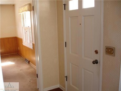 868 W Thomas L Pkwy, Lansing, MI 48917 - photo 3