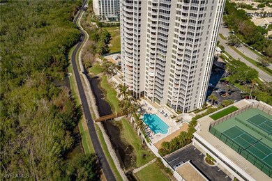 St. Laurent at Waterpark Place Condos unit 2203, Naples, FL 34108 - photo 3