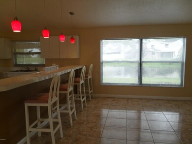 Breakfast Bar and Living