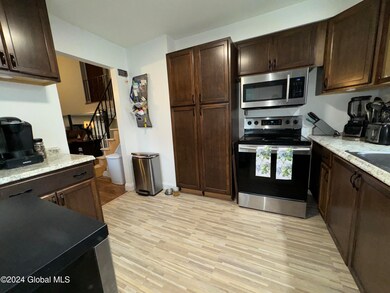 40 Duncan Dr, Latham, NY 12110 - photo 3