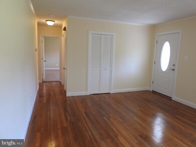 12327 Three House Place, Hughesville, MD 20637 - photo 5