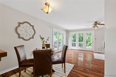 Dining Nook off the kitchen that looks into the li