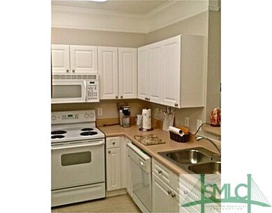 Kitchen. Fully furnished kitchen
