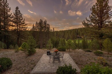 11102 Meek Ct, Truckee, CA 96161 - photo 4