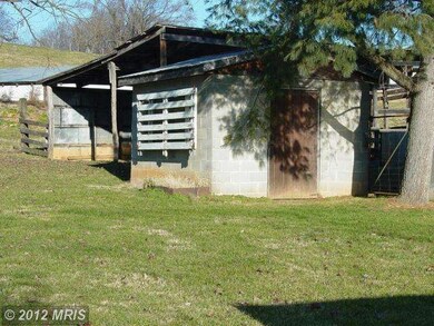 845 Turkey Knob Rd, Quicksburg, VA 22847 - photo 7