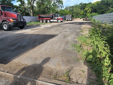 9714 Beckley St, Houston, TX 77088 - photo 2