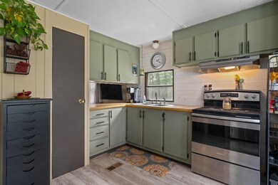 3 Whispering Wind Ln, Rochester, NH 03867 - photo 2