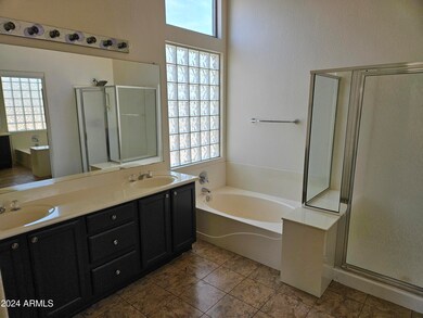 1386 E Carla Vista Dr, Chandler, AZ 85225 - photo 2