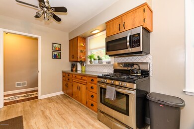 702 Jenks Blvd-7
