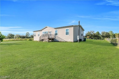 7824 8th Place, Labelle, FL 33935 - photo 4