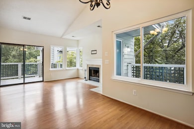 11719 Summerchase Cir unit 1719-E, Reston, VA 20194 - photo 2