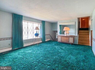 186 Fletcher Dr, Morrisville, PA 19067 - photo 5