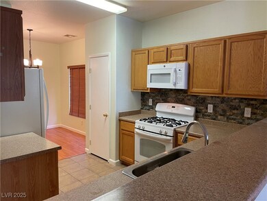 5511 Jackpot Winner Ln unit 103, Las Vegas, NV 89122 - photo 4