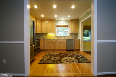 403 Dove Cir SW, Vienna, VA 22180 - photo 7