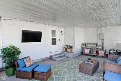 2916 13th St, Columbus, IN 47201 - photo 6