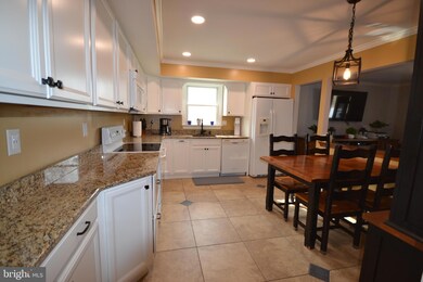 3228 Roxbury Rd, Hatfield, PA 19440 - photo 4