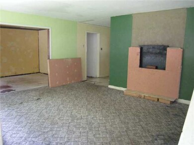 1634 Dundee Ct, Columbus, OH 43227 - photo 4