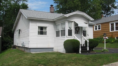 96 Park St, Gloversville, NY 12078 - photo 4