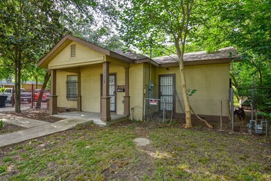 4501 Collingsworth St, Houston, TX 77026 - photo 7