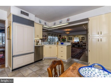 3101 Westview Dr, Reading, PA 19605 - photo 7