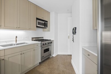 Ritz-Carlton Residences Tower 1 unit 18G, Boston, MA 02111 - photo 5