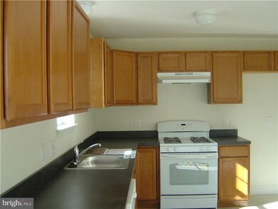 307 9th St, Upland, PA 19015 - photo 5