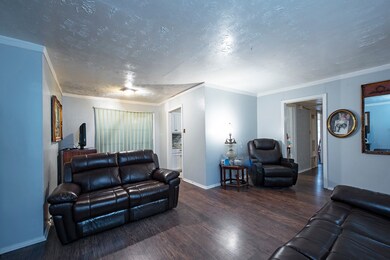 6523 Beekman Rd, Houston, TX 77021 - photo 3