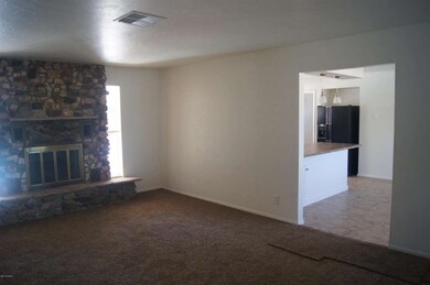 Family Room - Kitchen Entrance