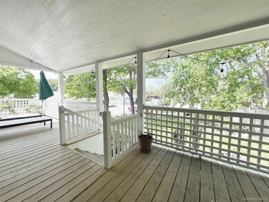 17 Washington Ave, Millbrook, NY 12545 - photo 5