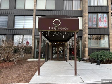 Park Hudson Apartments unit 1003, North Bergen, NJ 07047 - photo 2