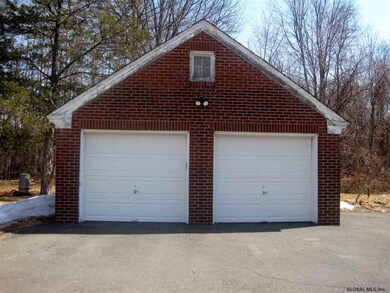 321 N Greenbush Rd, Troy, NY 12180 - photo 7