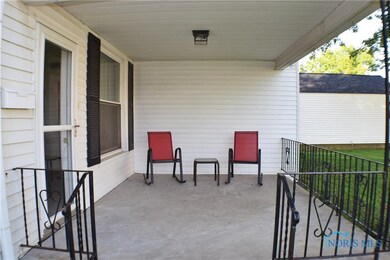 514 North St, Woodville, OH 43469 - photo 4