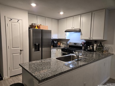 2815 Millikan Dr, Converse, TX 78109 - photo 4