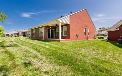 8810 Sanctuary Ln, Louisville, KY 40291 - photo 6