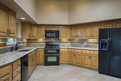 Gorgeous large gourmet kitchen