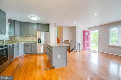 12305 Piedmont Rd, Clarksburg, MD 20871 - photo 4