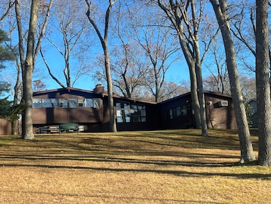 33 Briarwood Dr, Old Saybrook, CT 06475 - photo 2