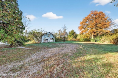 6-web-or-mls-3008-south-crissey-road-mon