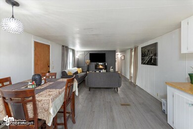 09-Living Room_IMG_1315