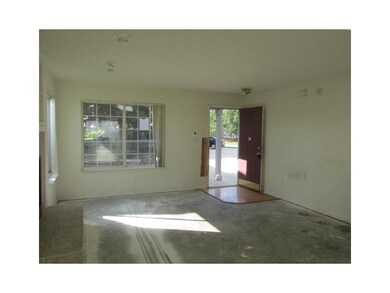 675 Pine Lake Dr, Greenwood, IN 46143 - photo 4