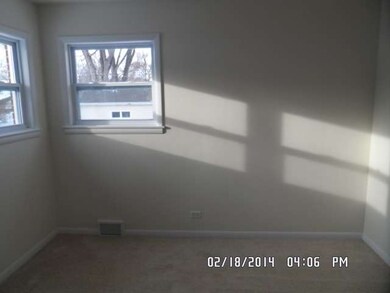 694 S Spring Rd, Elmhurst, IL 60126 - photo 6