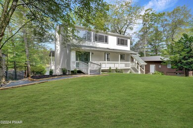 154 Edgewater Dr, Dingmans Ferry, PA 18328 - photo 5